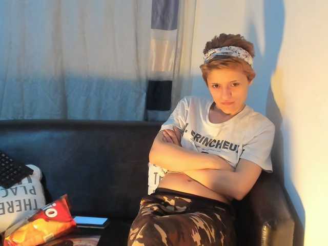 Live sex webcam photo for EllaRose29 #241403316