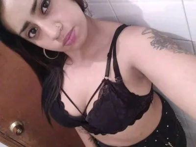 Live sex webcam photo for Katherine_Jones #241806248