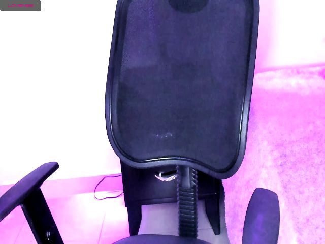 Live sex webcam photo for Annescarlett #253508901