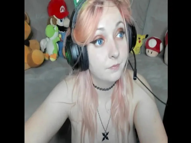 Live sex webcam photo for PrincessBluu #258343846