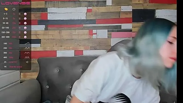 Live sex webcam photo for AveryMontey #252054620