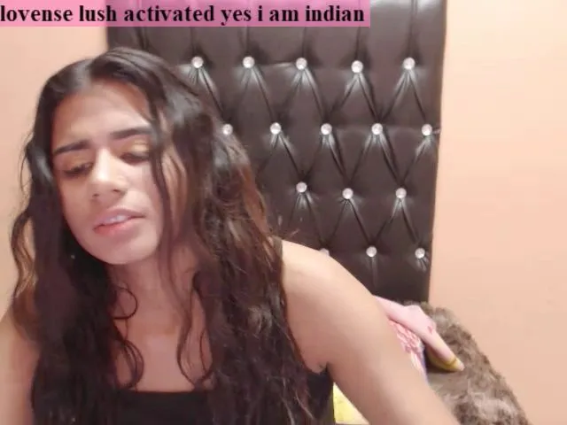 Live sex webcam photo for PARADISEQEEN #252377031