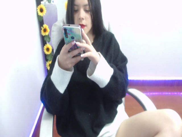 Live sex webcam photo for Scarletgrey #254767868