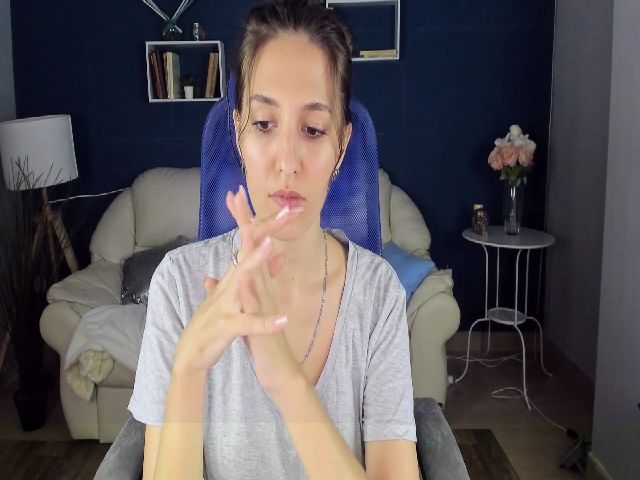 Live sex webcam photo for SoloVB #255079091