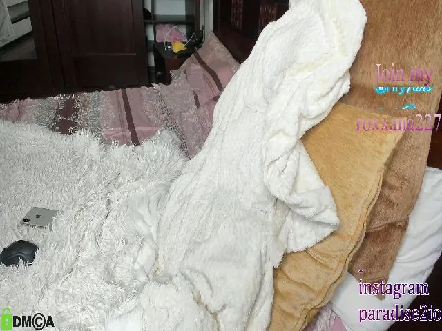 Live sex webcam photo for RoxXana227 #257024664