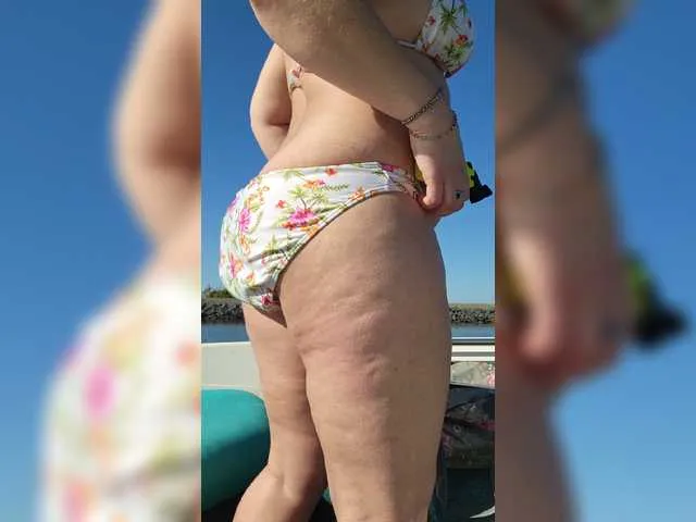 Live sex webcam photo for Prurient-Gem #241347617