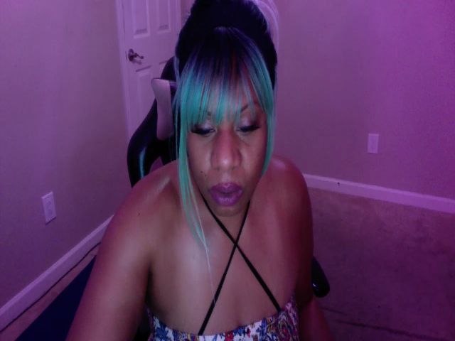 Live sex webcam photo for Juiciikulture #265120083