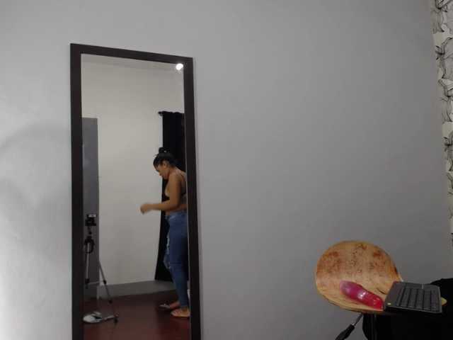 Live sex webcam photo for shariksweet #241226837