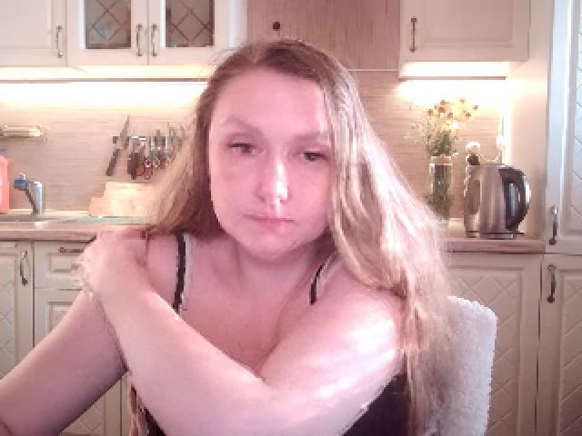 Live sex webcam photo for JaneGrey111 #254217492