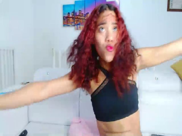 Live sex webcam photo for Alessandra_69 #254219558