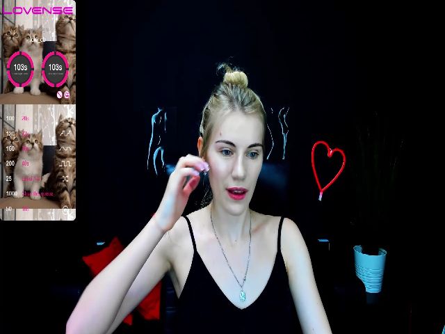 Live sex webcam photo for LiliManchest #254525234