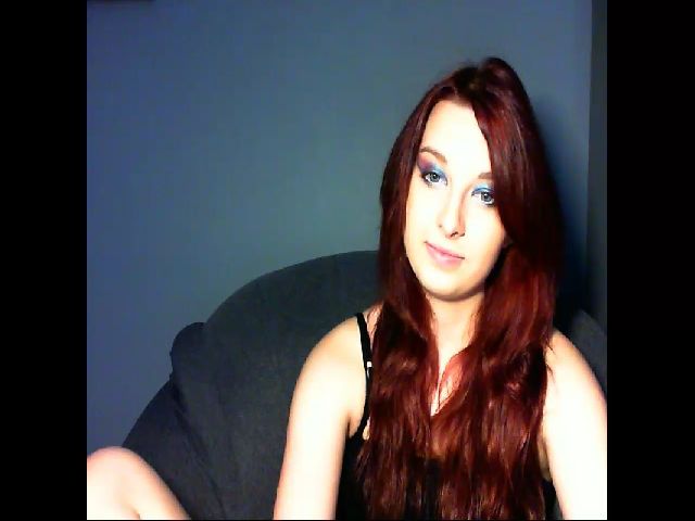 Live sex webcam photo for VirginLuna18 #254154276