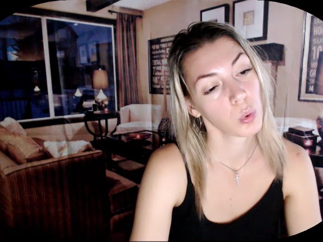 Live sex webcam photo for MornaDevis #256684571