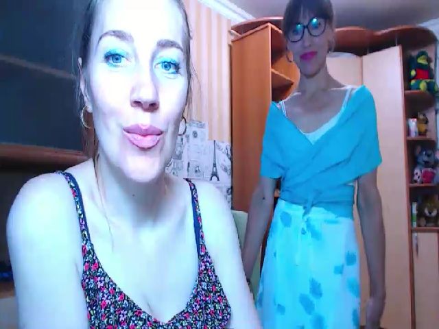 Live sex webcam photo for Oly_nice_ #252543319