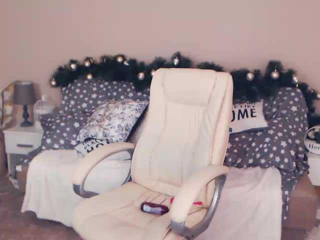 Live sex webcam photo for ToriBlacks #240907001