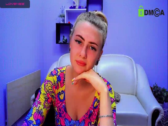 Live sex webcam photo for PrincesSnake #255251026