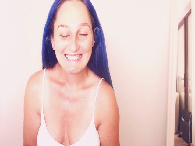 Live sex webcam photo for wetkittycum #262328092