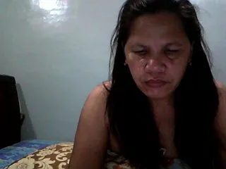 Live sex webcam photo for dazzlingasian #240877858