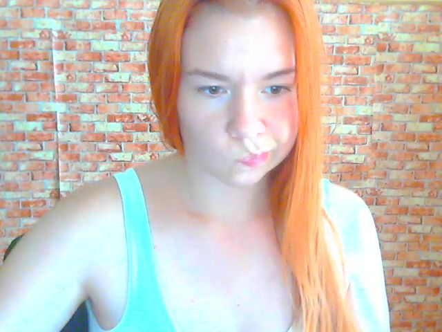 Live sex webcam photo for JiMiola #262077332