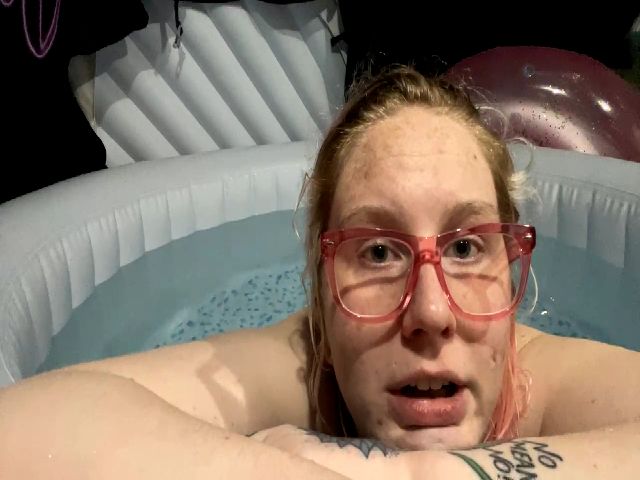 Live sex webcam photo for MsGrumpyCunt #261764392