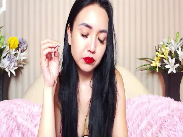 Live sex webcam photo for NiaSan #261089456