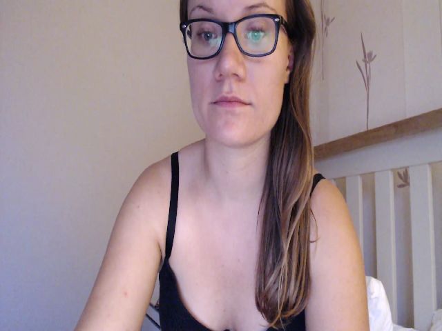 Live sex webcam photo for JennyMFC #253535130