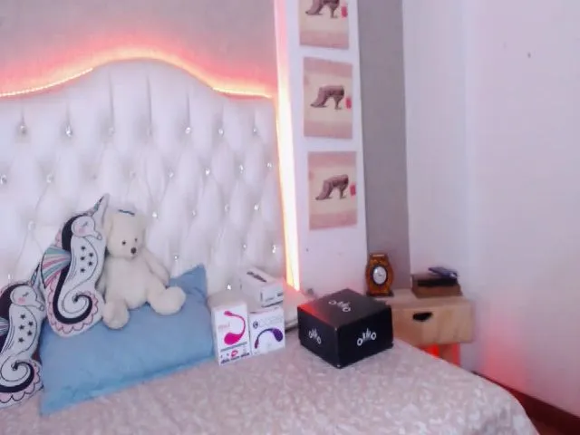 Live sex webcam photo for Diana_clauss #260360681