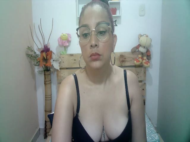 Live sex webcam photo for pamela_kuttee #264071614