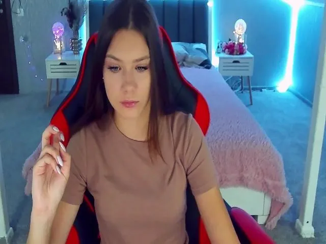 Live sex webcam photo for ReginaVin #262572154