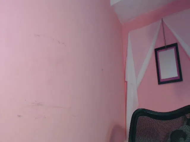 Live sex webcam photo for Lissjensen #256745075
