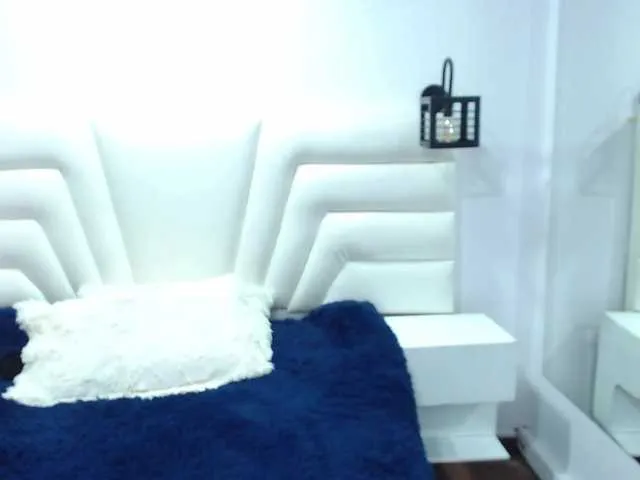 Live sex webcam photo for Brenda-star #263232339