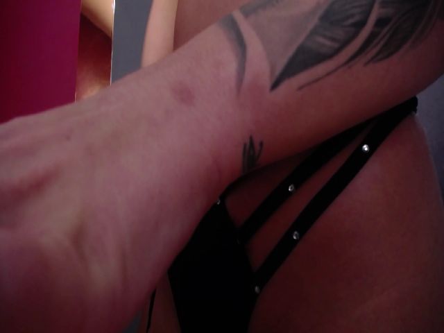 Live sex webcam photo for RaniaVibes #263030164