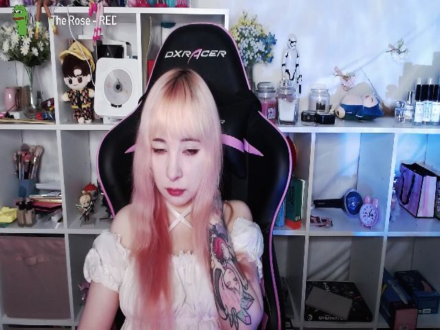 Live sex webcam photo for AkiraHartyX #262841766