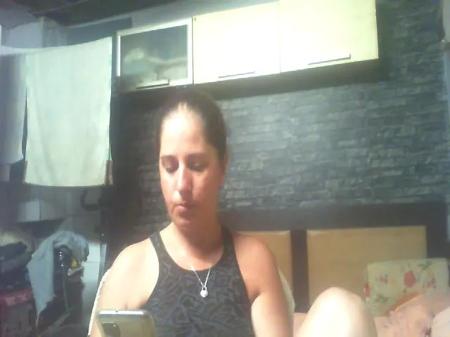 Live sex webcam photo for MGabrielle #262992389