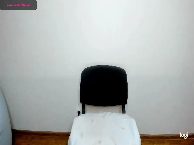 Live sex webcam photo for lilydavra #265512153