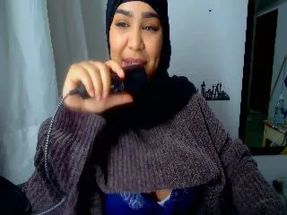Live sex webcam photo for Shalyn_ #252076926