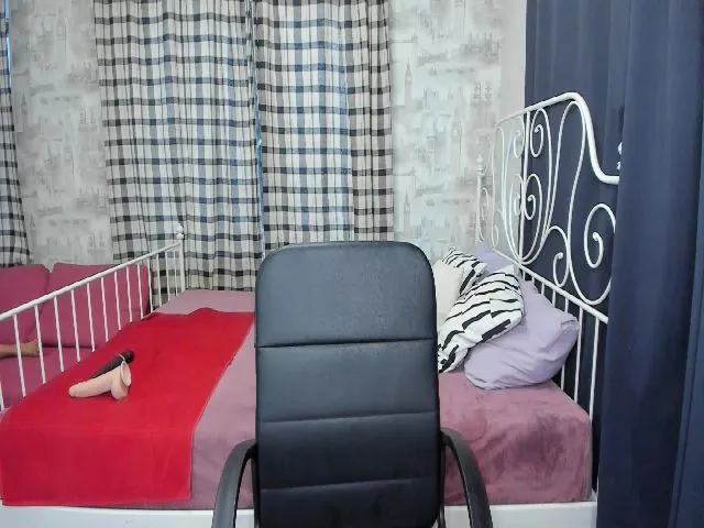 Live sex webcam photo for A11yson #254664571