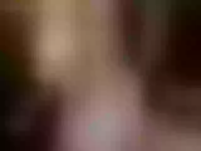 Live sex webcam photo for WildestKitten #263937154