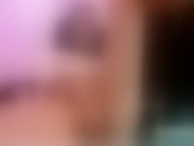 Live sex webcam photo for MaiiAngel #261642912