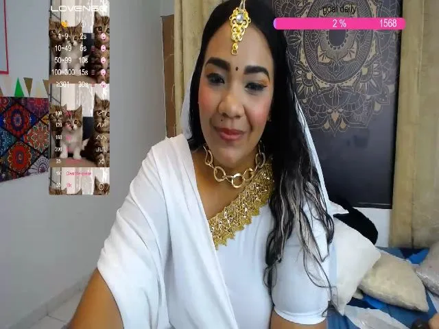 Live sex webcam photo for IndianMama #253417752
