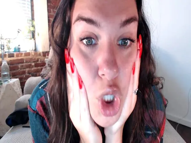 Live sex webcam photo for BunnyNextDoor #265184376