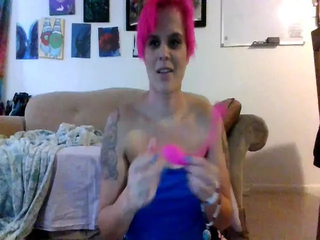 Live sex webcam photo for Potmommy222 #260181024