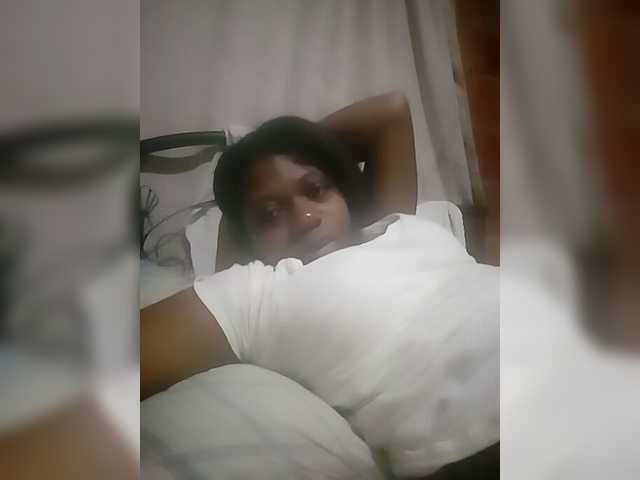 Live sex webcam photo for briyitza #245167417