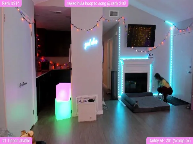 Live sex webcam photo for TheSharkQueen #259885455