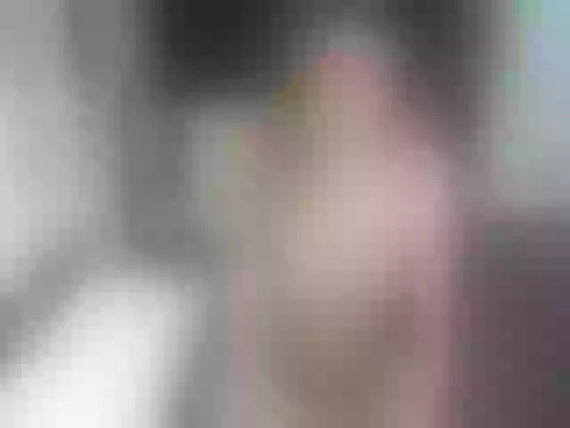 Live sex webcam photo for EllyElectra #258174135