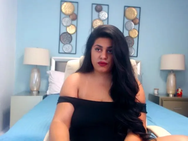 Live sex webcam photo for HeidiCutie #255246323