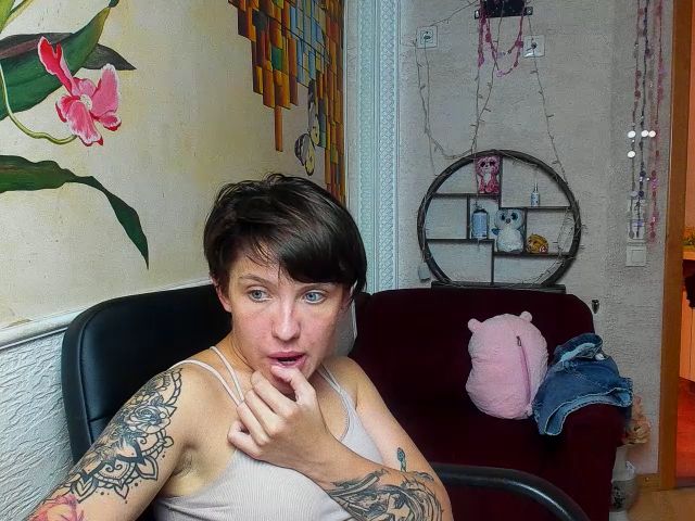 Live sex webcam photo for Reginasmilee #260020464