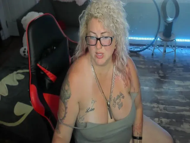 Live sex webcam photo for Janrubygirl #253501939