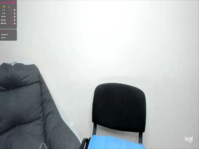 Live sex webcam photo for SarahSmiths #256648947