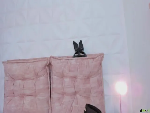 Live sex webcam photo for Kendry_ #252287667